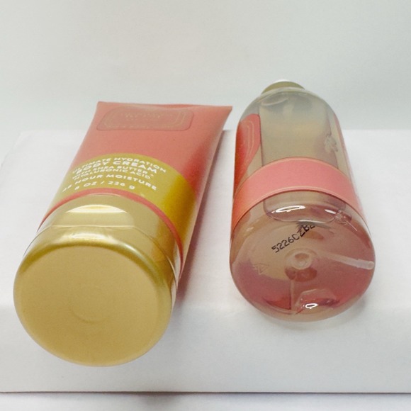 Bath & Body Works Heirloom Rose Aromatherapy Body Cream & Essential Oil  Mist - Picture 8 of 12